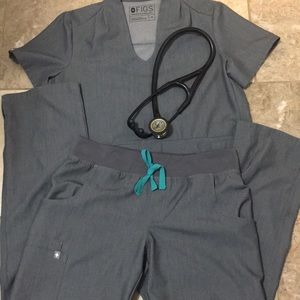 Figs Graphite scrub set NWOT